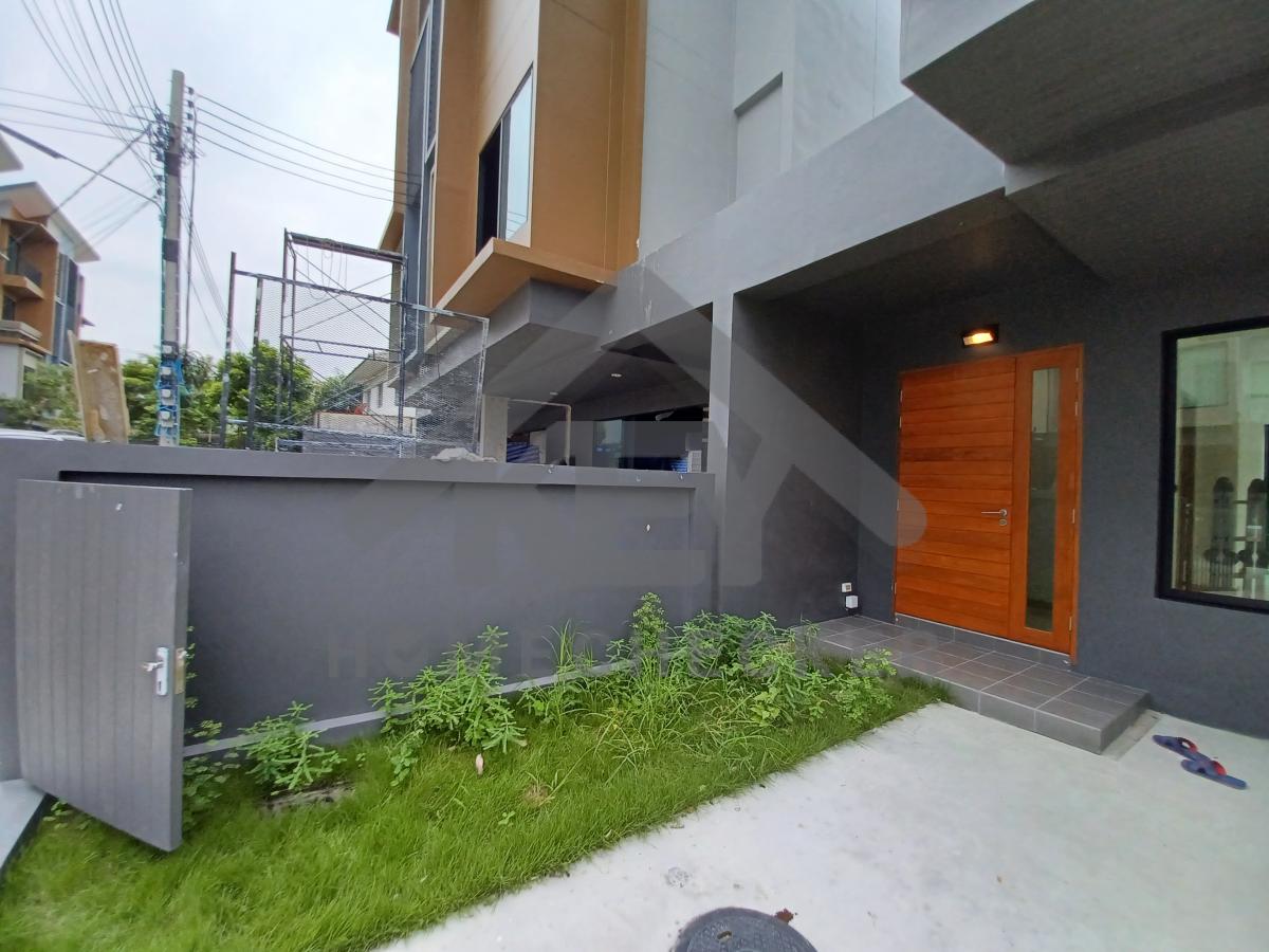 งานภูมิทัศน์และพื้นที่ภายนอกบ้าน