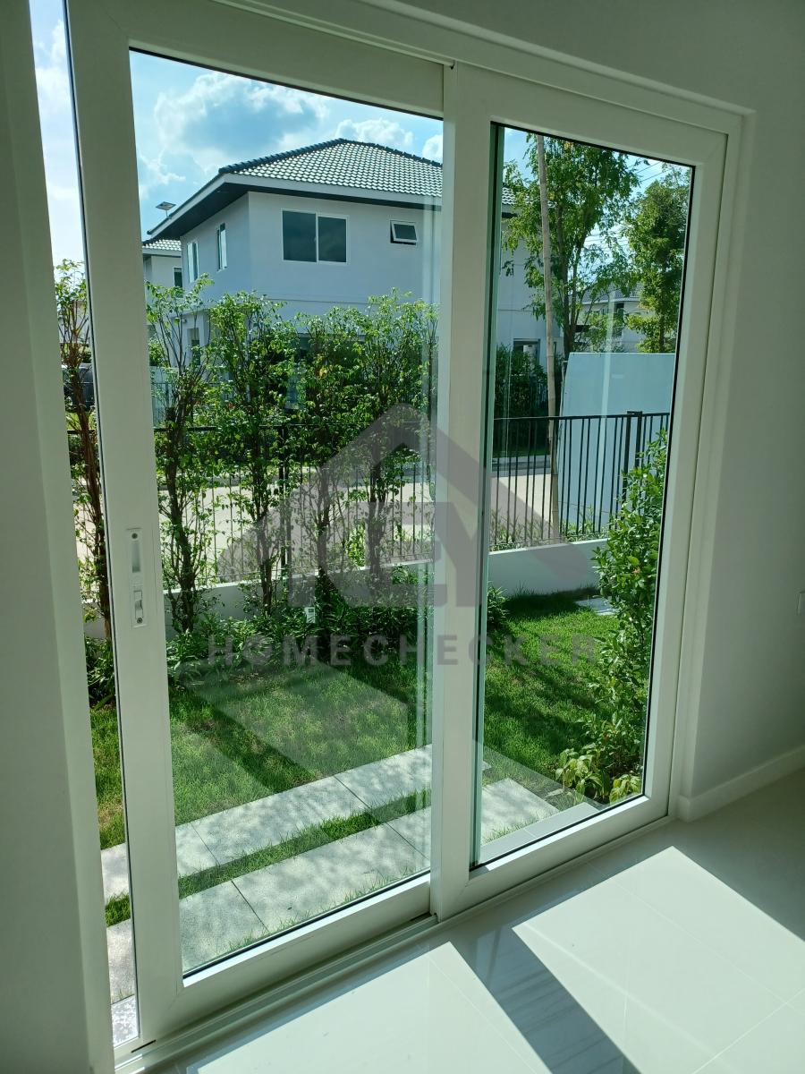 งานห้องโถง ห้องนั่งเล่น