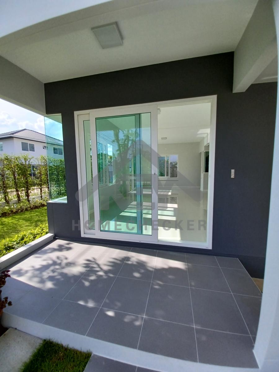 งานห้องโถง ห้องนั่งเล่น