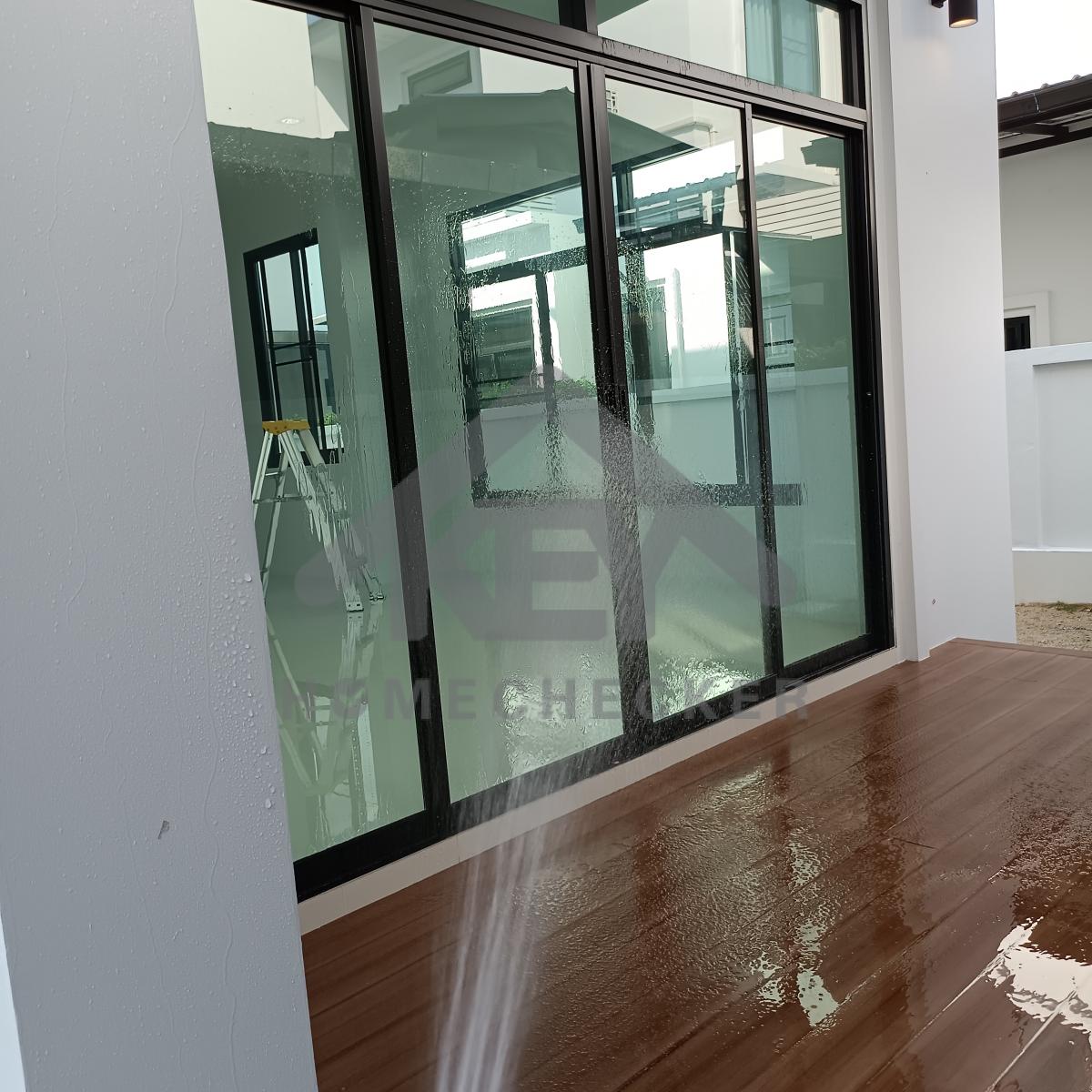 งานเทสน้ำ ประตูหน้าต่าง