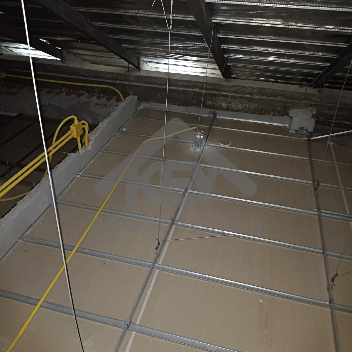 งานตรวจสอบหลังคา