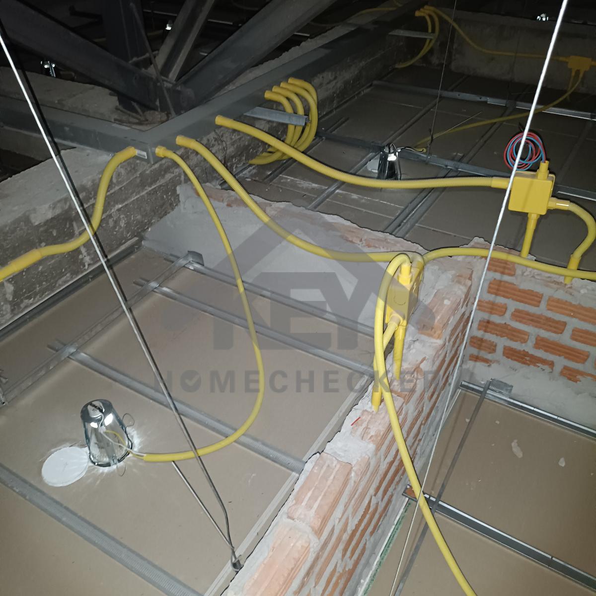 งานตรวจสอบหลังคา