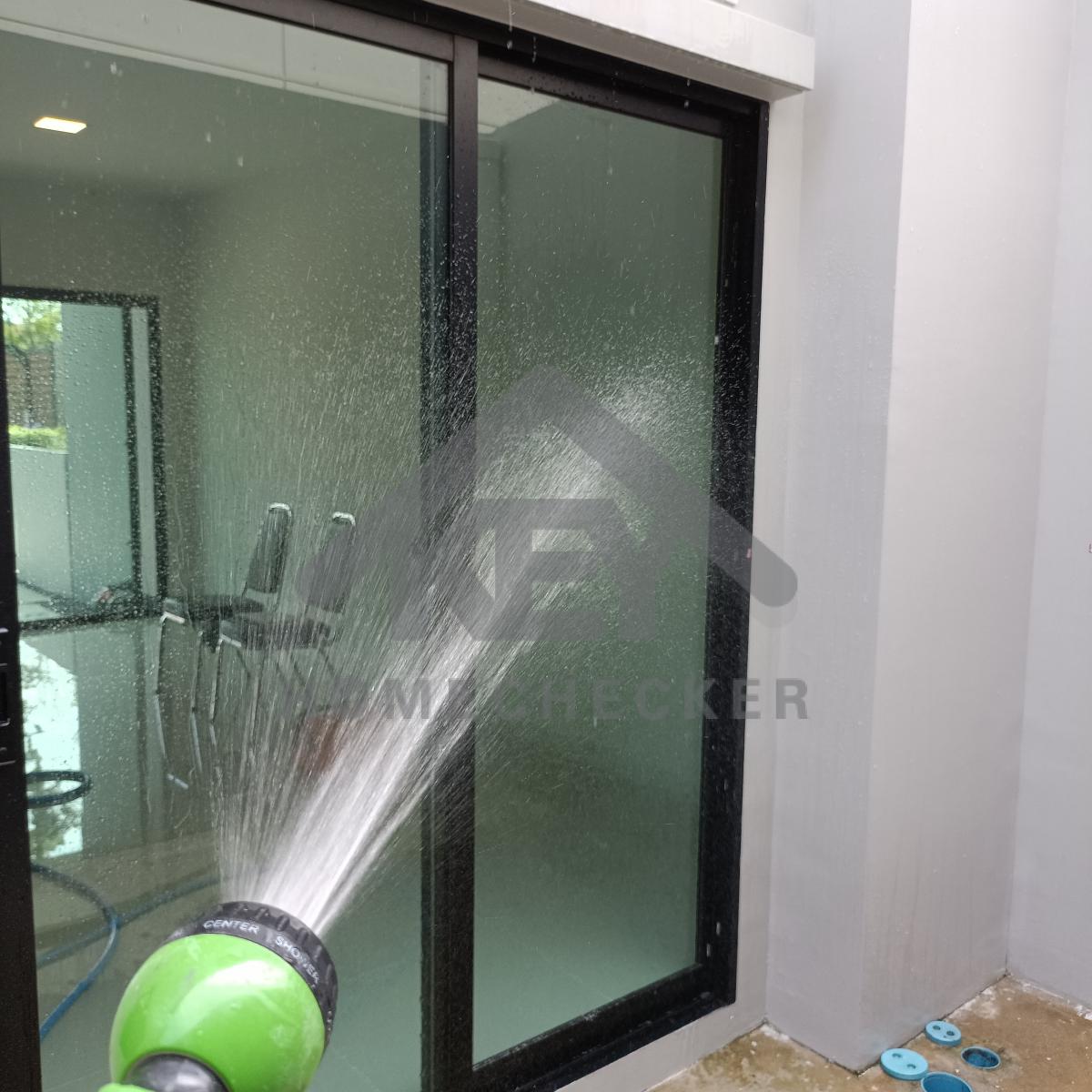 งานเทสน้ำ ประตูหน้าต่าง