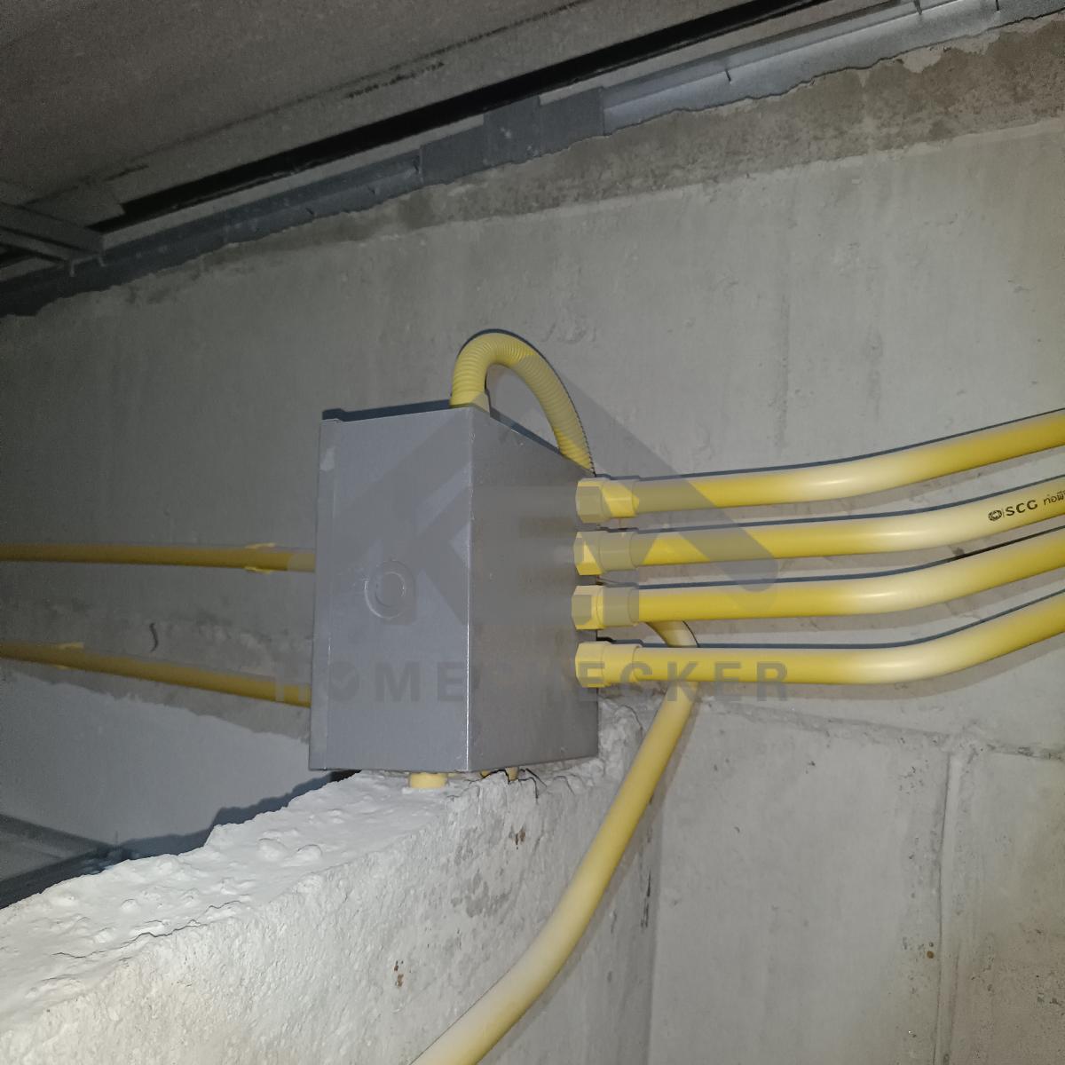 งานตรวจสอบหลังคา