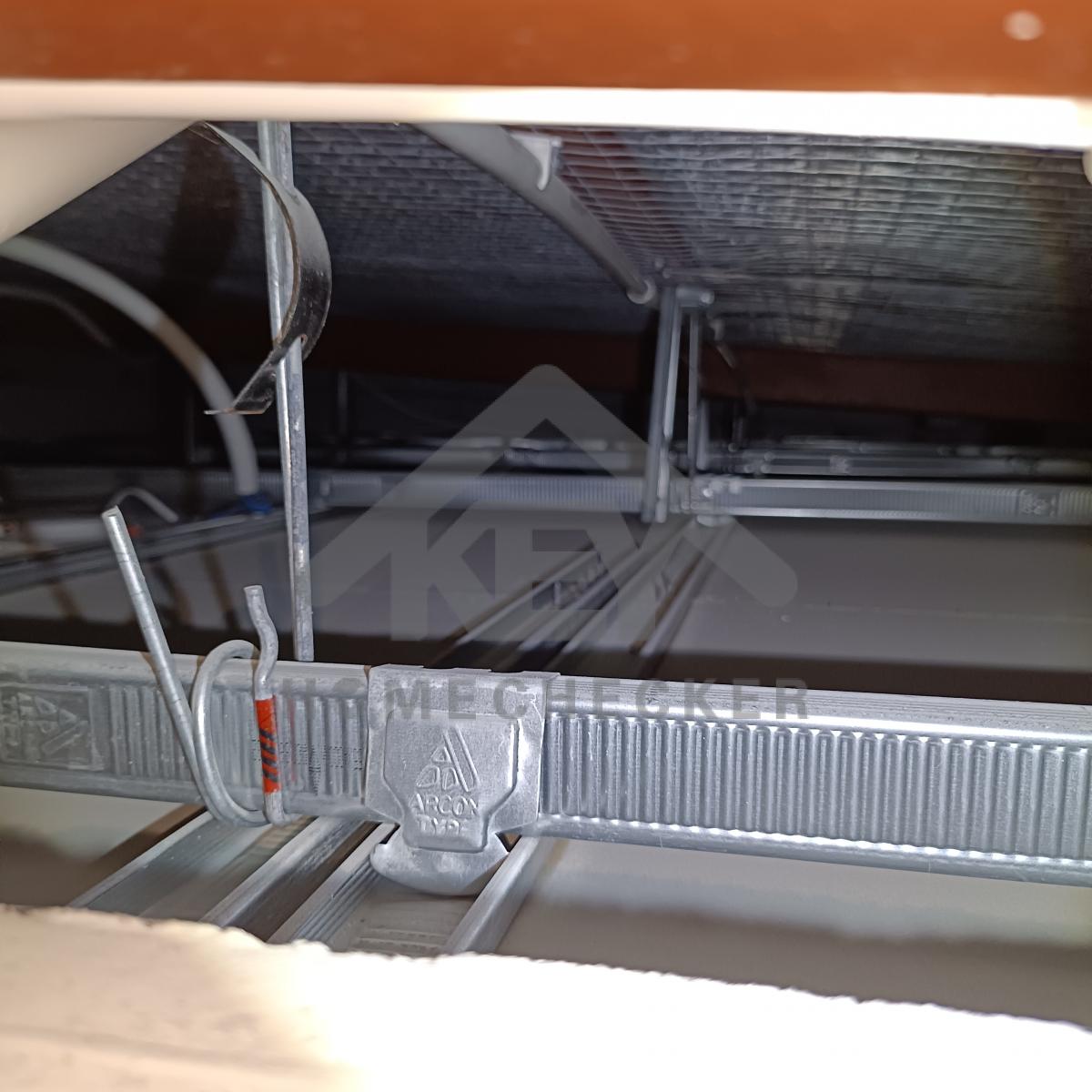 งานตรวจสอบหลังคา