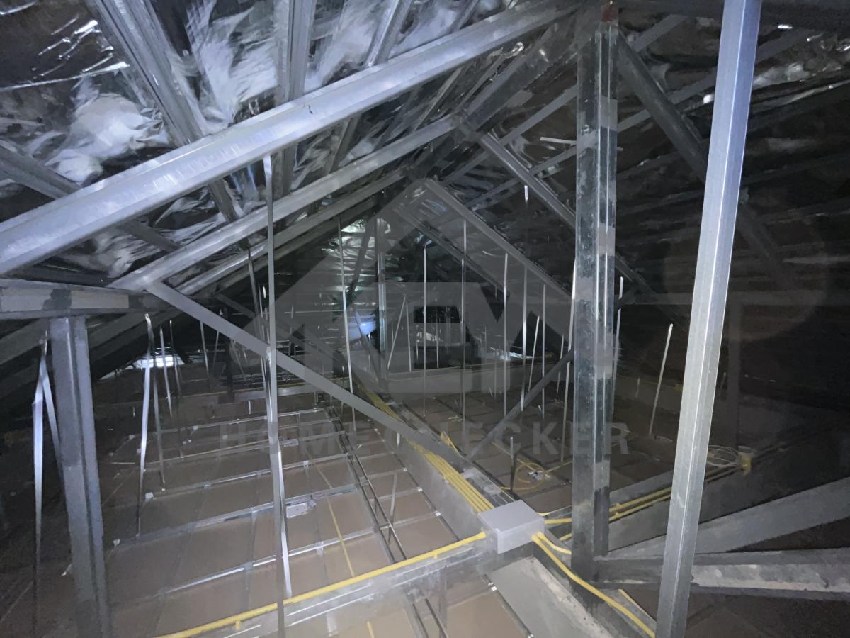 งานตรวจสอบหลังคา