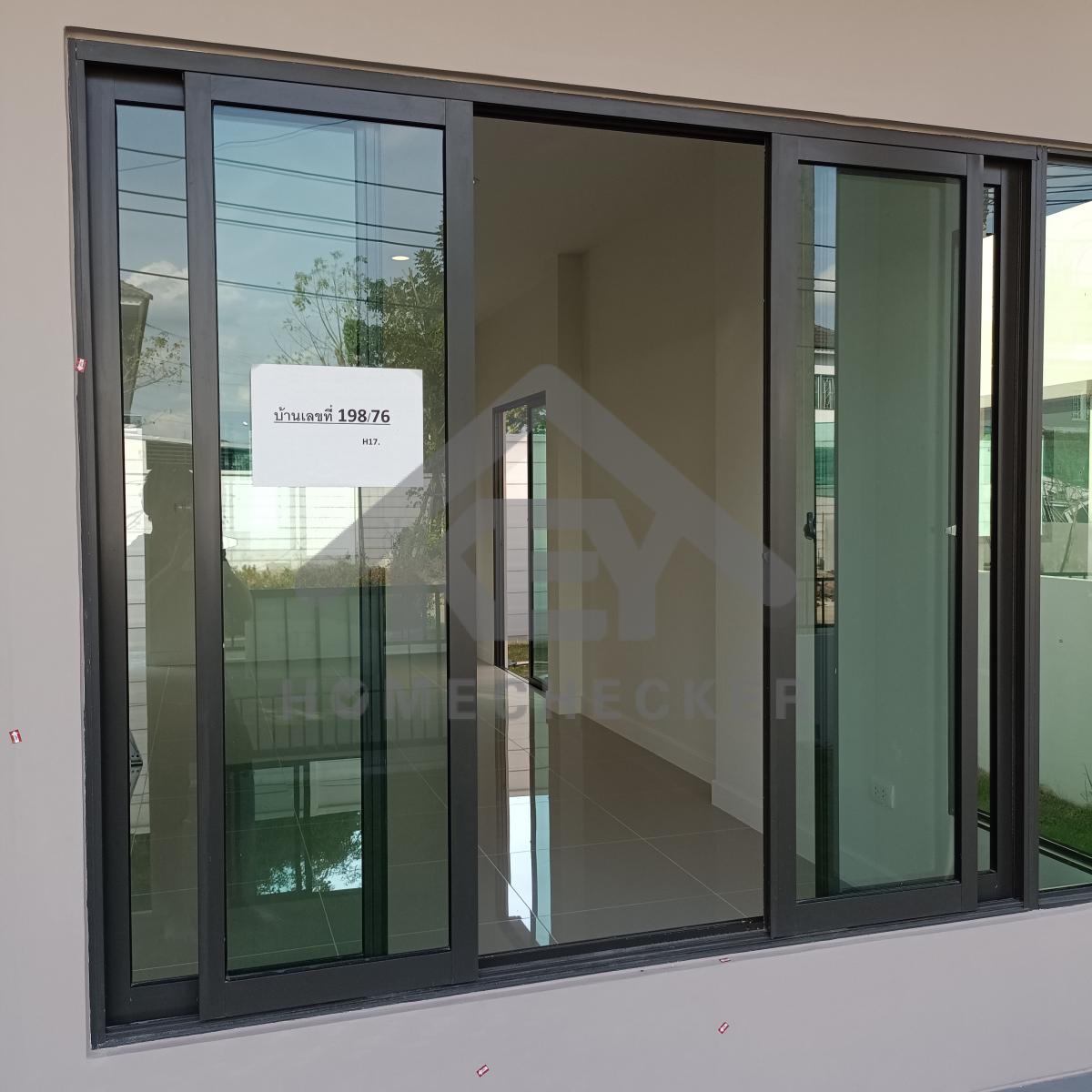 งานห้องโถง ห้องนั่งเล่น