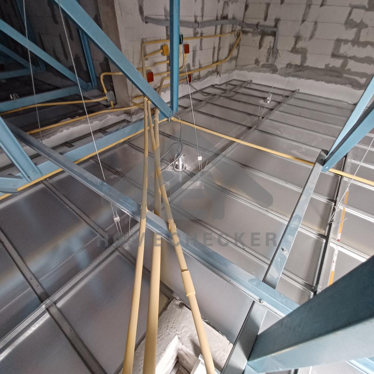 งานตรวจสอบหลังคา