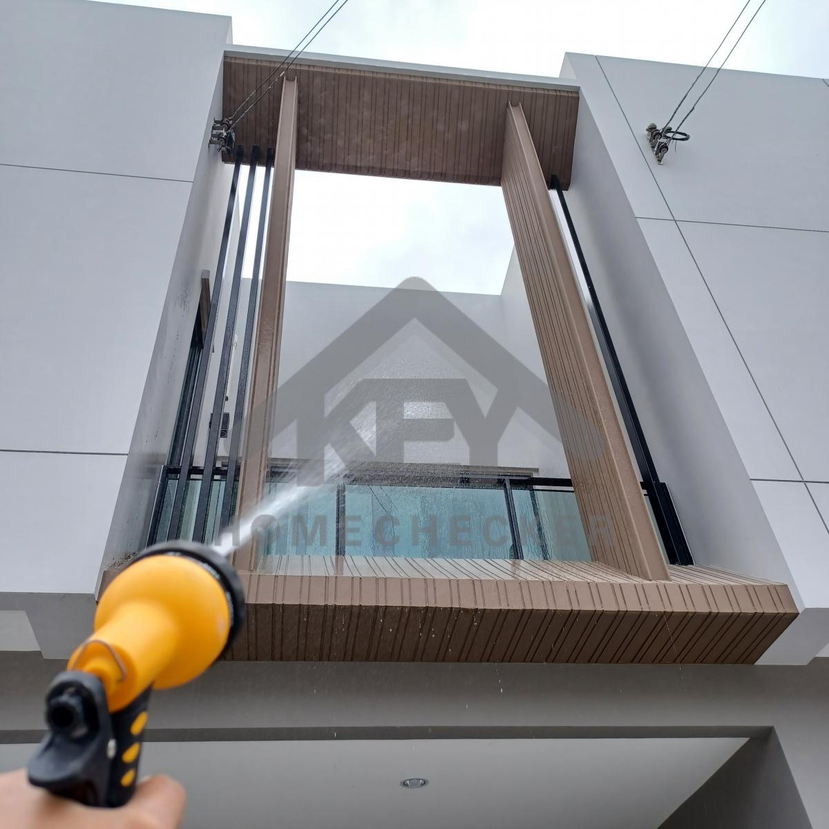 งานเทสน้ำ ประตูหน้าต่าง