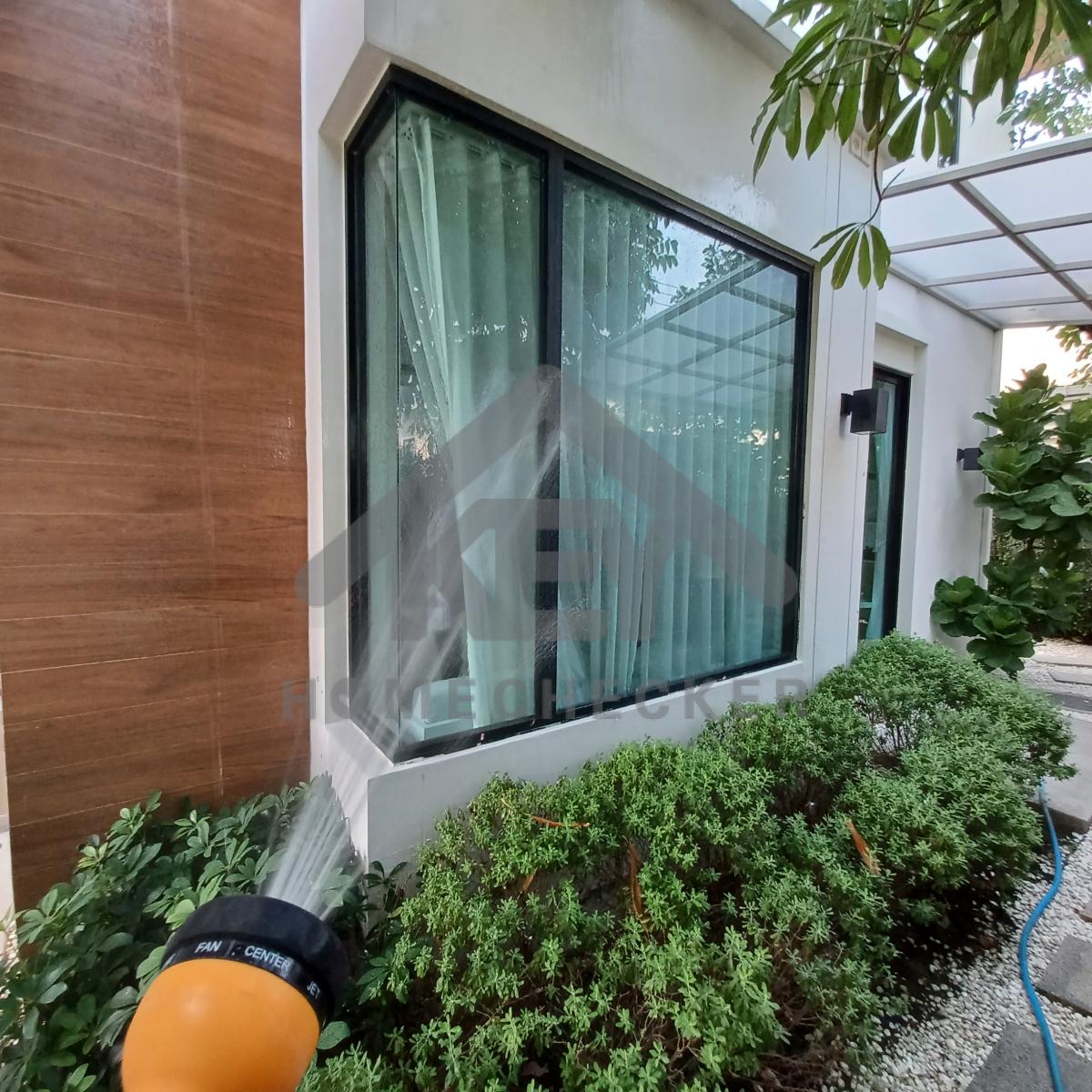 งานเทสน้ำ ประตูหน้าต่าง