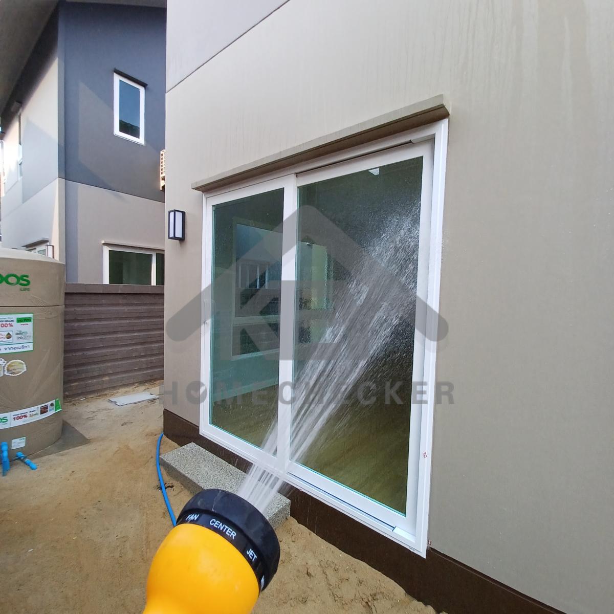 งานเทสน้ำ ประตูหน้าต่าง