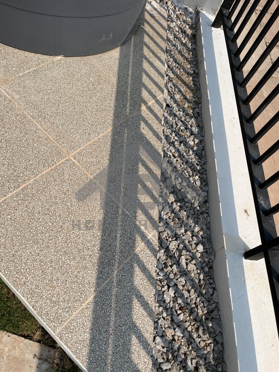 งานภูมิทัศน์และพื้นที่ภายนอกบ้าน