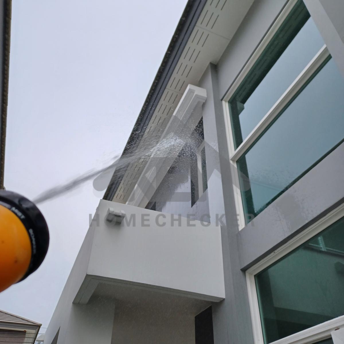 งานเทสน้ำ ประตูหน้าต่าง