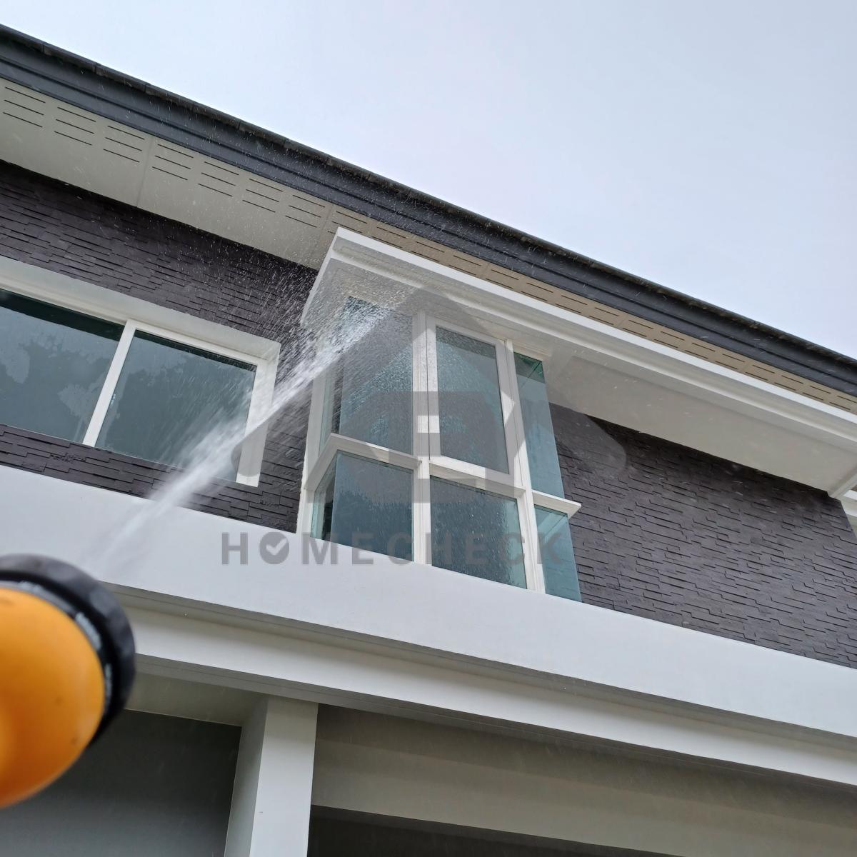 งานเทสน้ำ ประตูหน้าต่าง