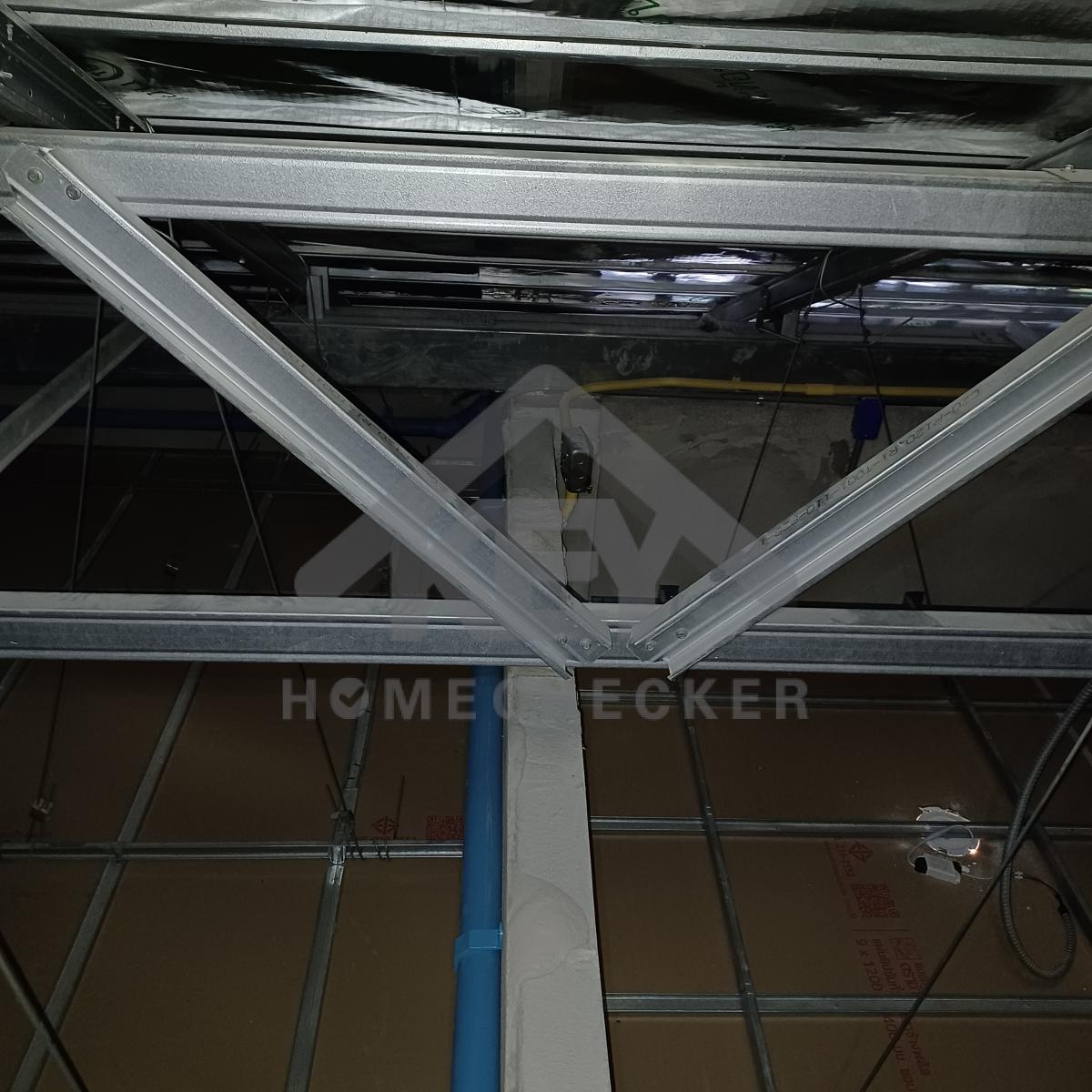 งานตรวจสอบหลังคา