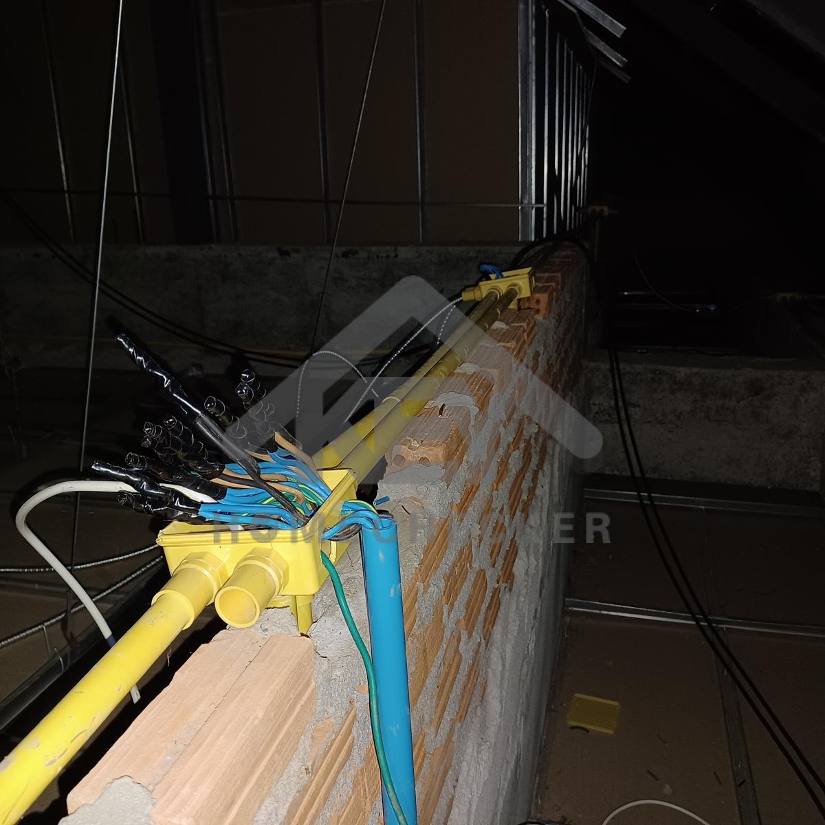 งานตรวจสอบหลังคา