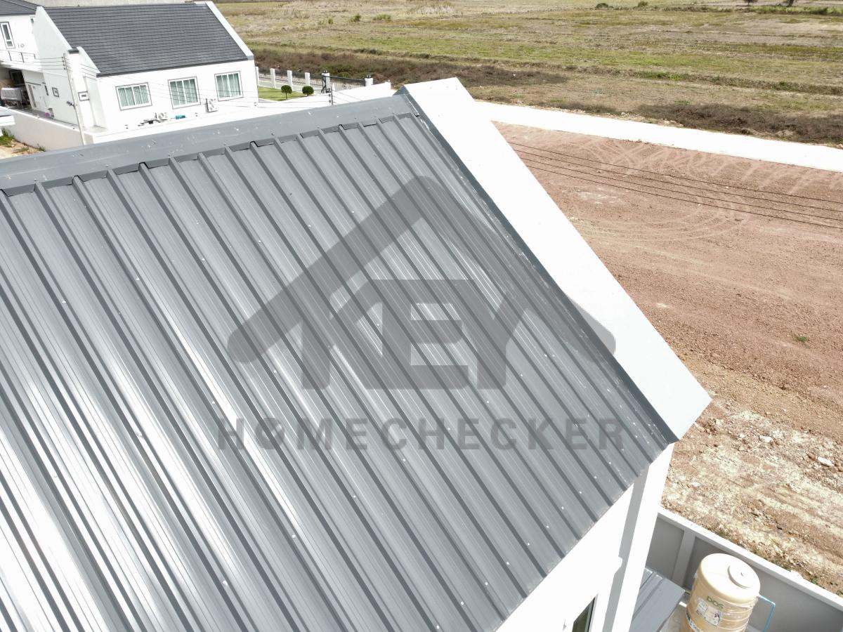 งานตรวจสอบหลังคา