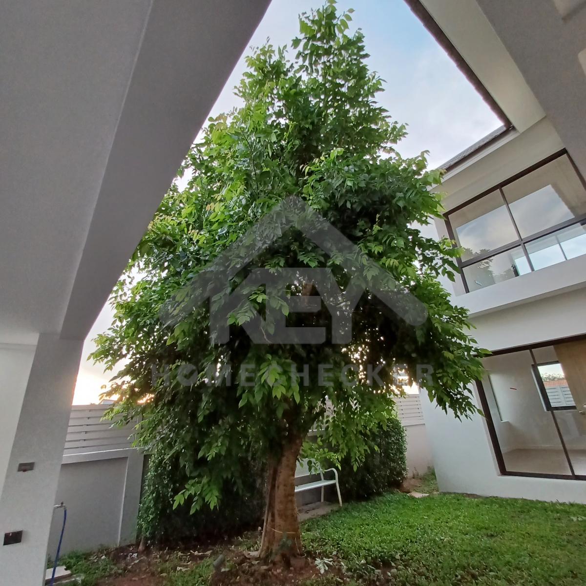 งานภูมิทัศน์และพื้นที่ภายนอกบ้าน