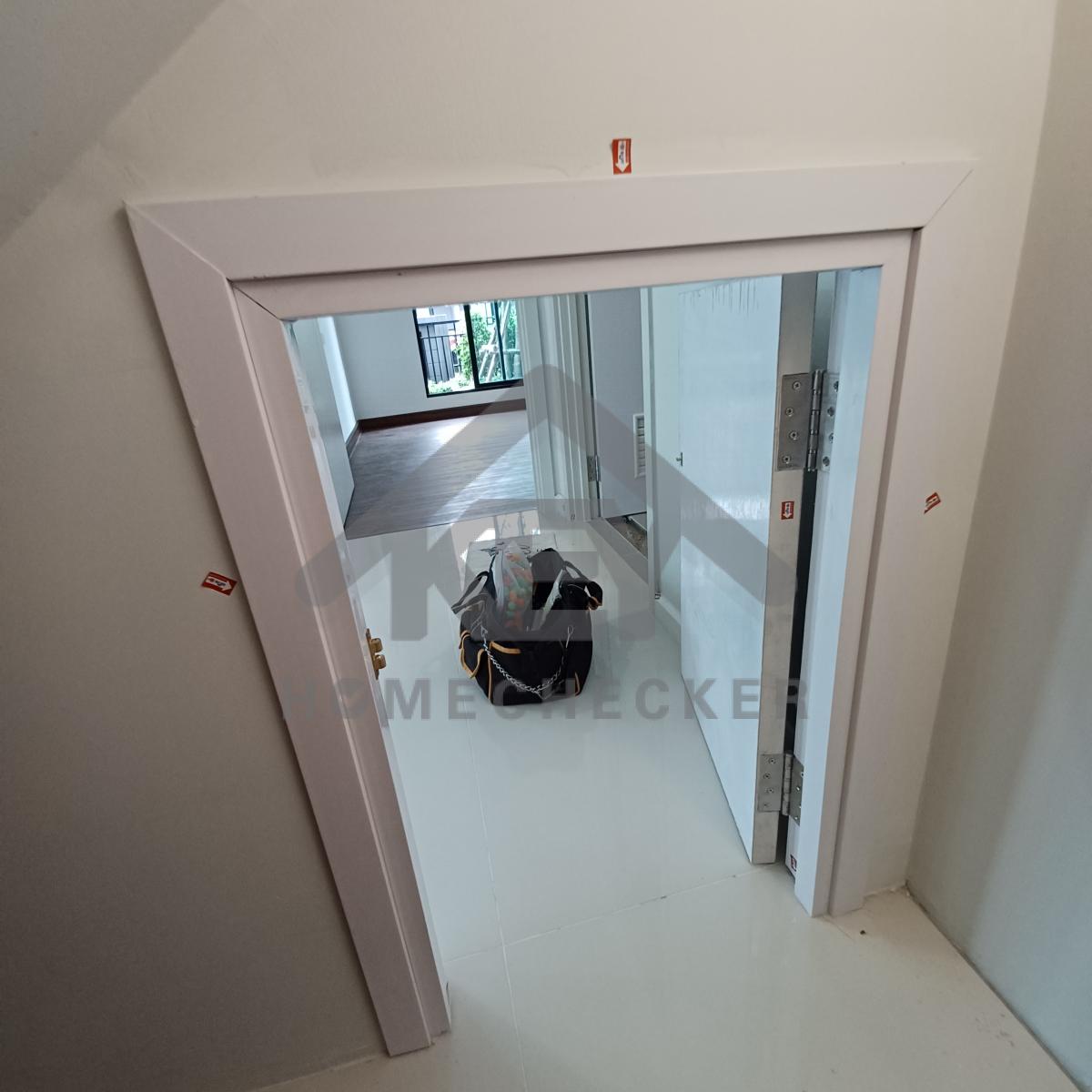 งานห้องโถง ห้องนั่งเล่น