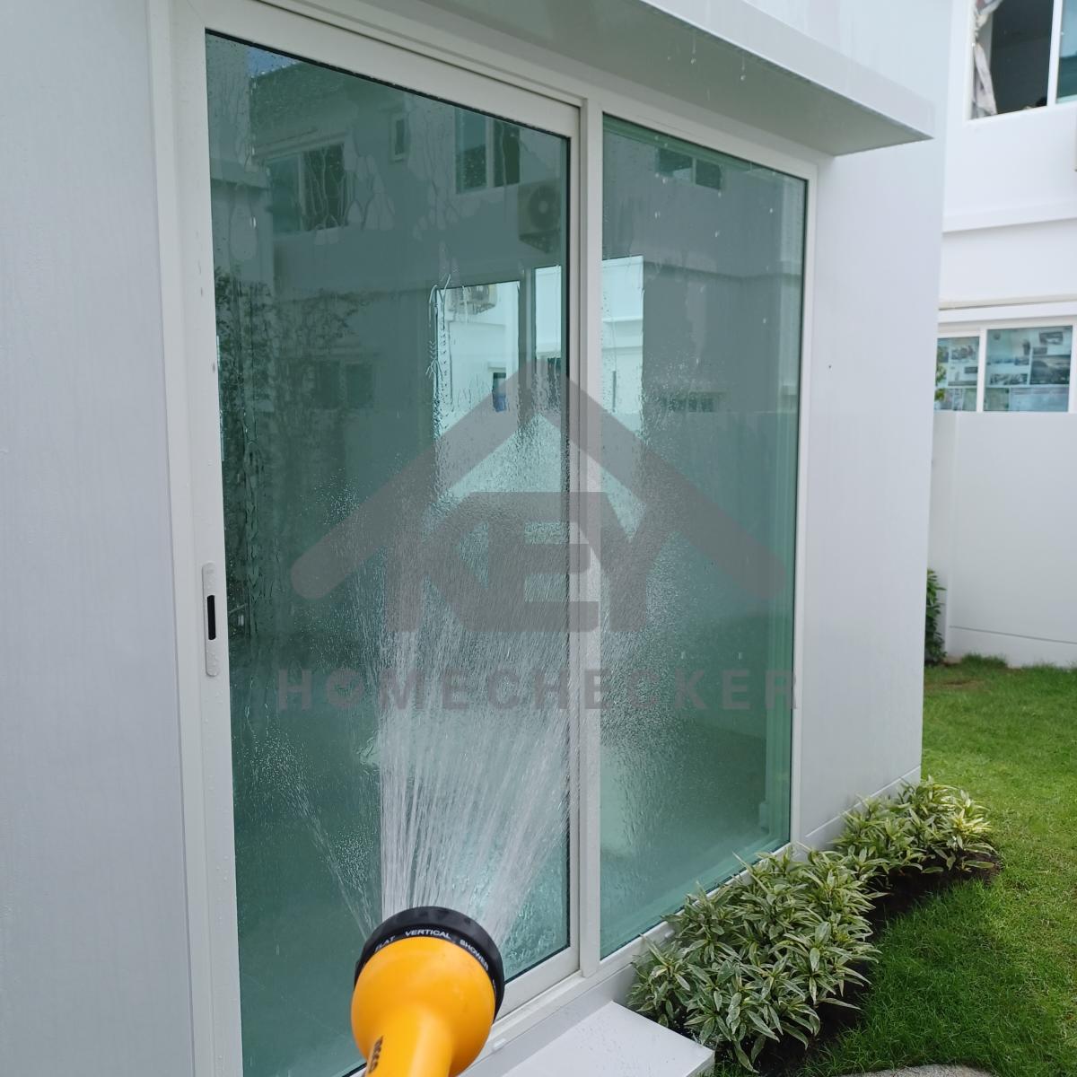 งานเทสน้ำ ประตูหน้าต่าง