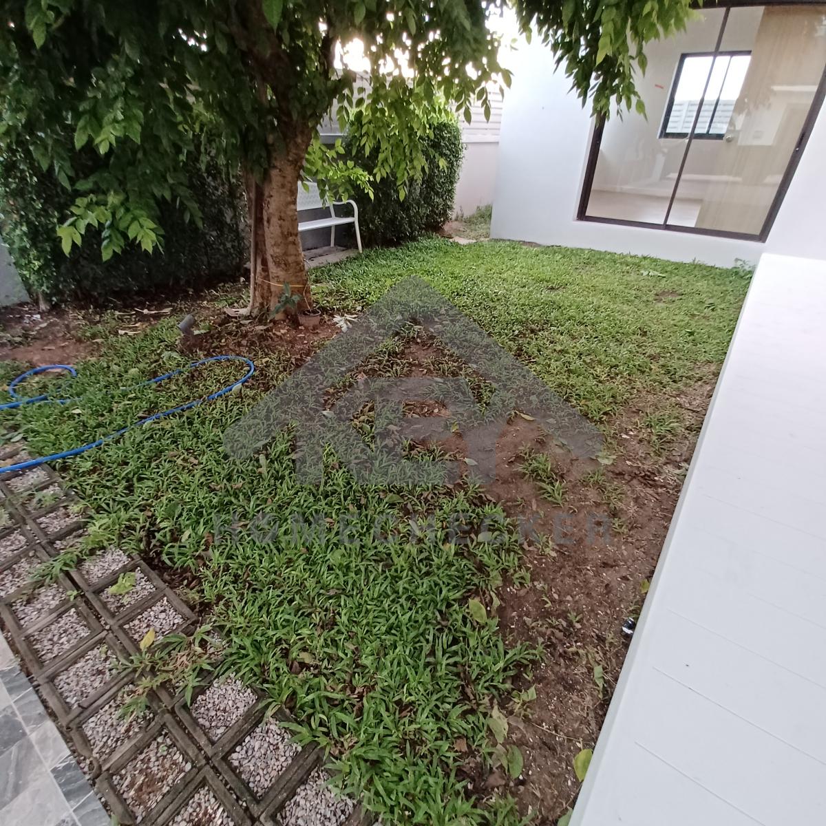 งานภูมิทัศน์และพื้นที่ภายนอกบ้าน