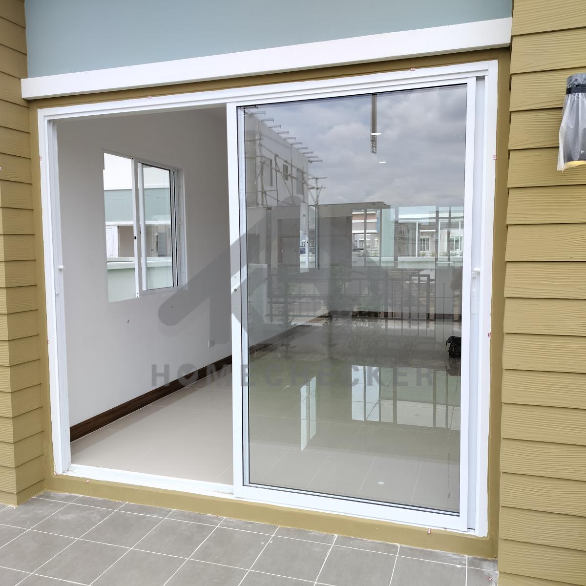 งานห้องโถง ห้องนั่งเล่น