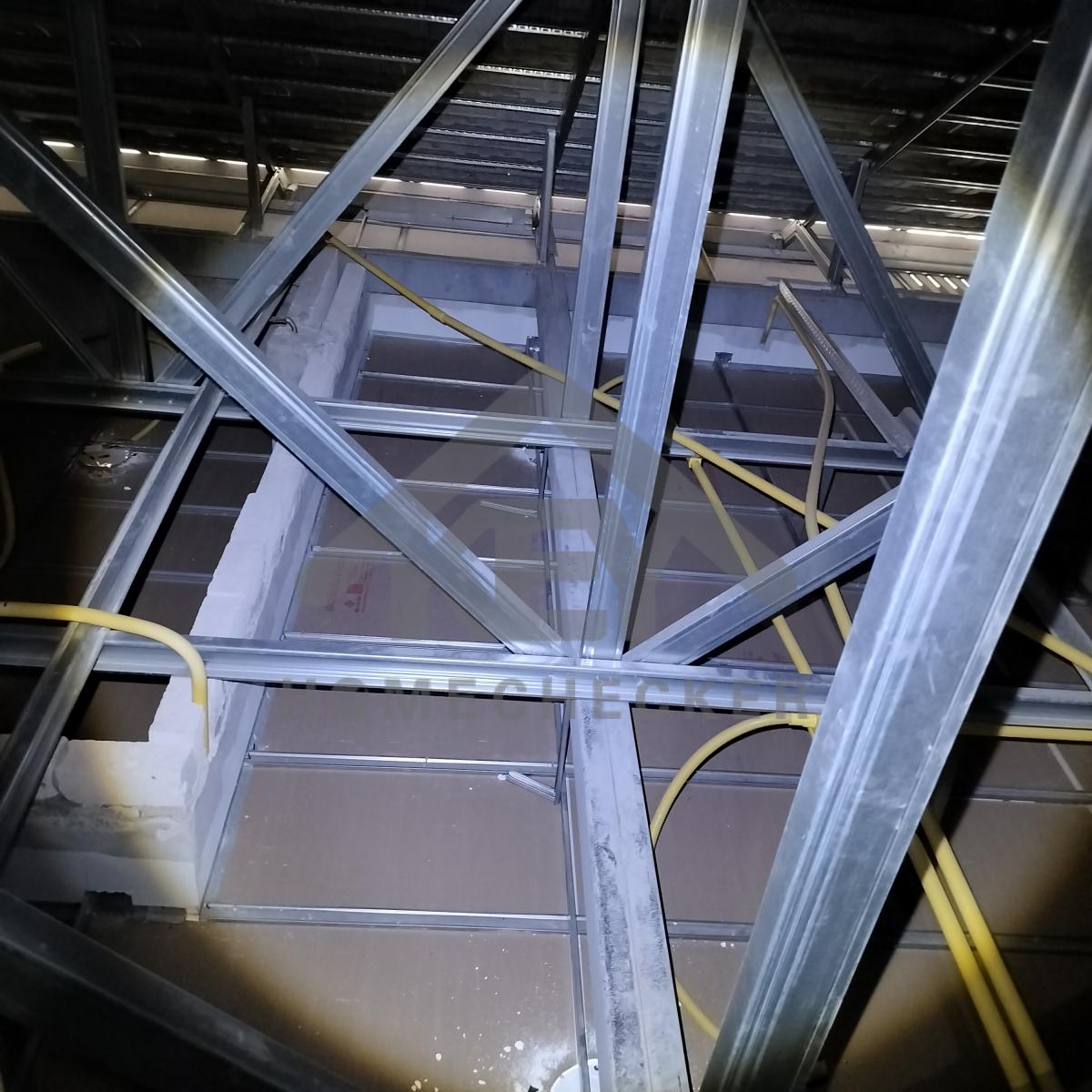 งานตรวจสอบหลังคา