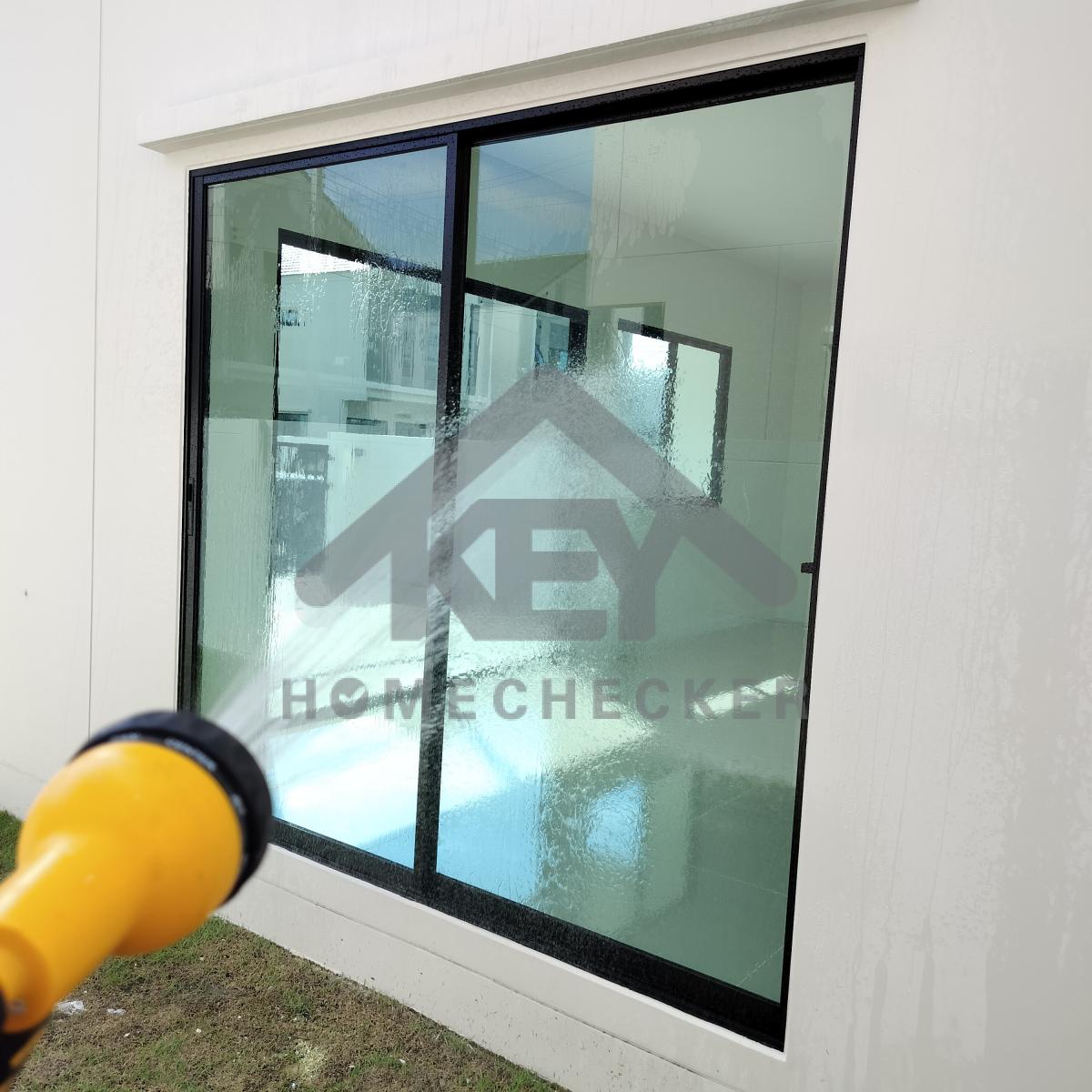 งานเทสน้ำ ประตูหน้าต่าง