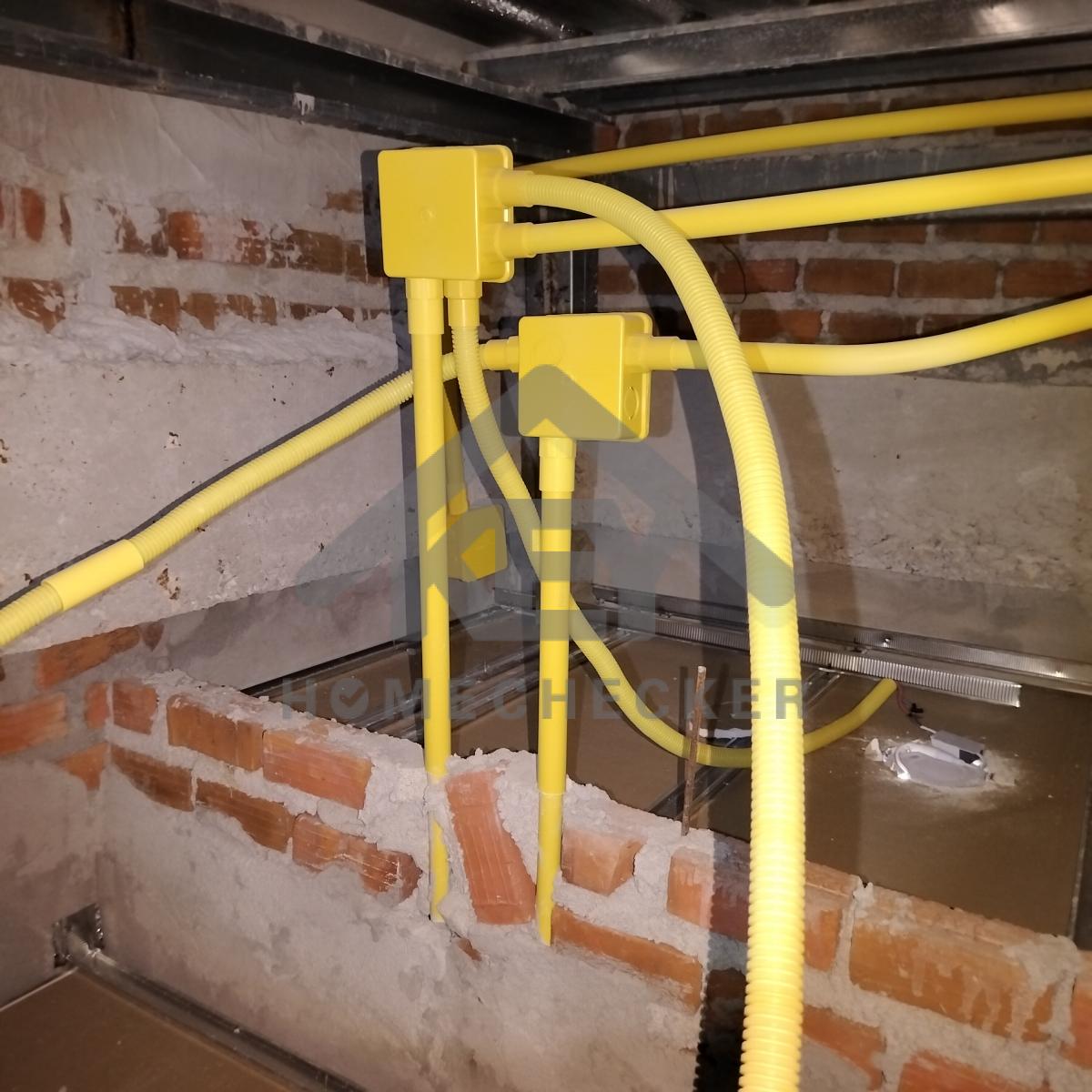 งานตรวจสอบหลังคา