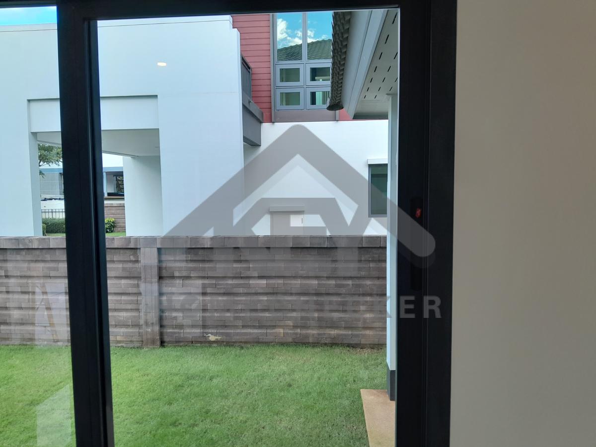 งานห้องโถง ห้องนั่งเล่น