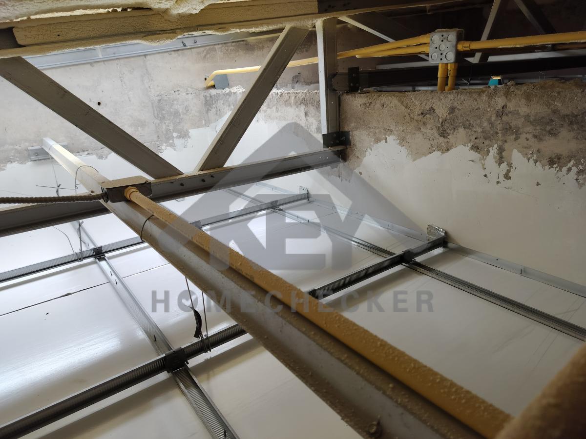 งานตรวจสอบหลังคา