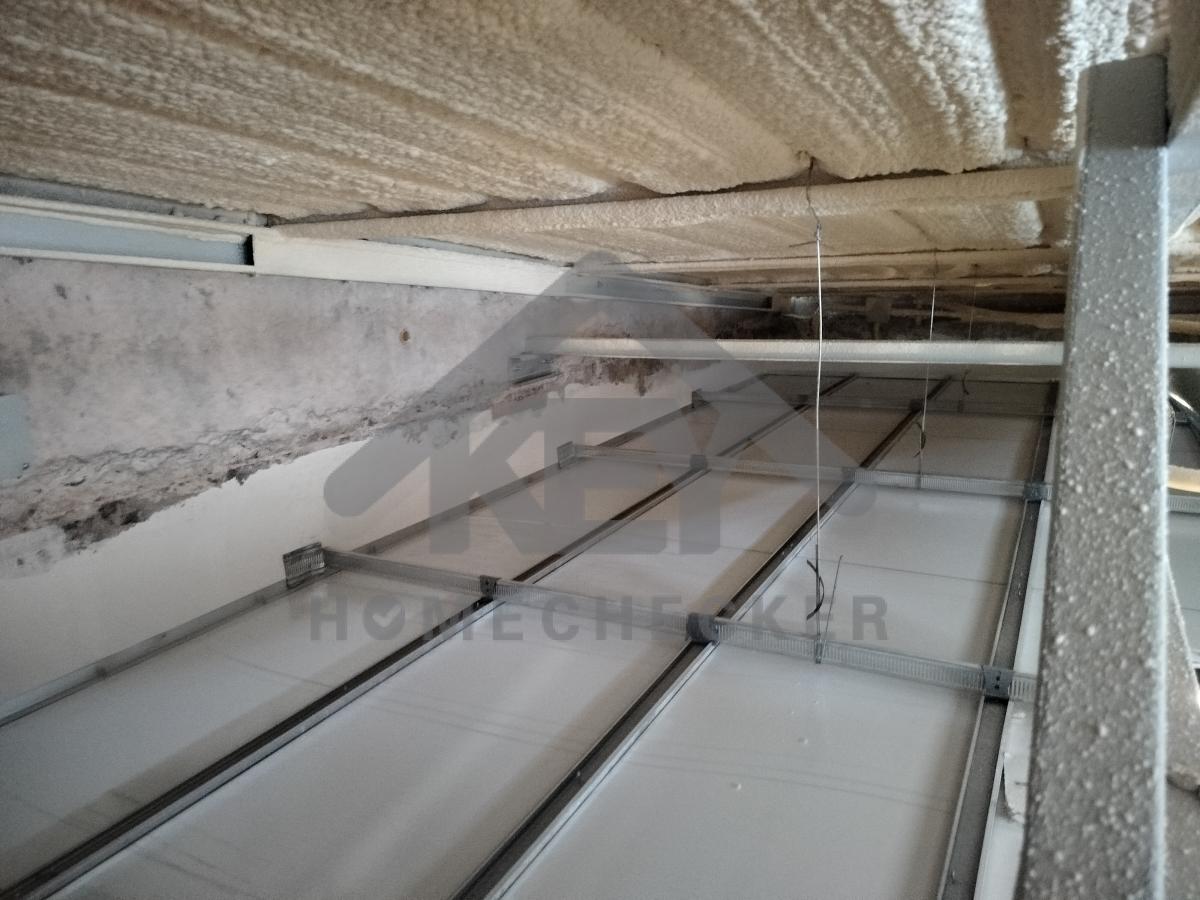 งานตรวจสอบหลังคา