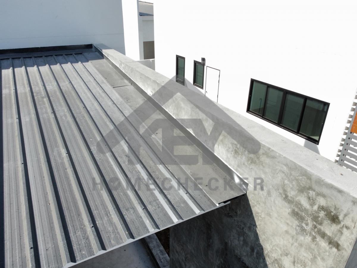 งานตรวจสอบหลังคา