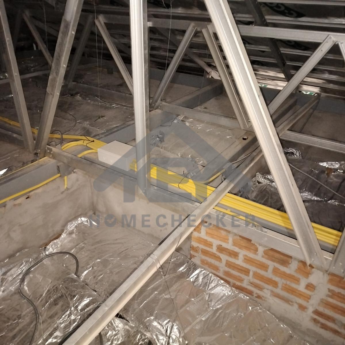 งานตรวจสอบหลังคา