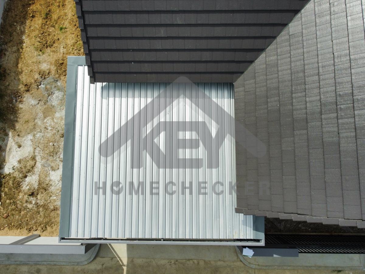 งานตรวจสอบหลังคา