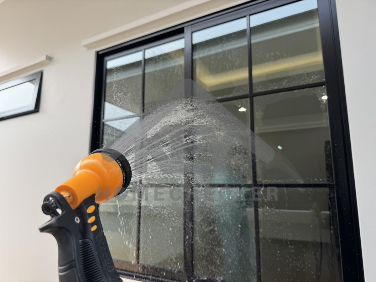 งานเทสน้ำ ประตูหน้าต่าง