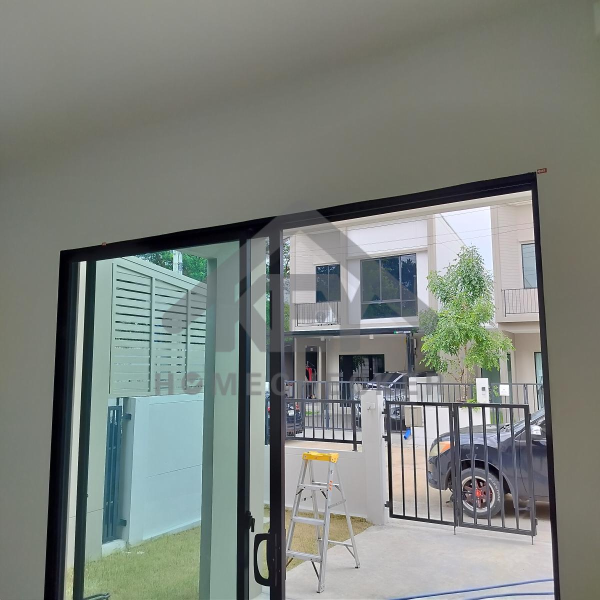 งานห้องโถง ห้องนั่งเล่น