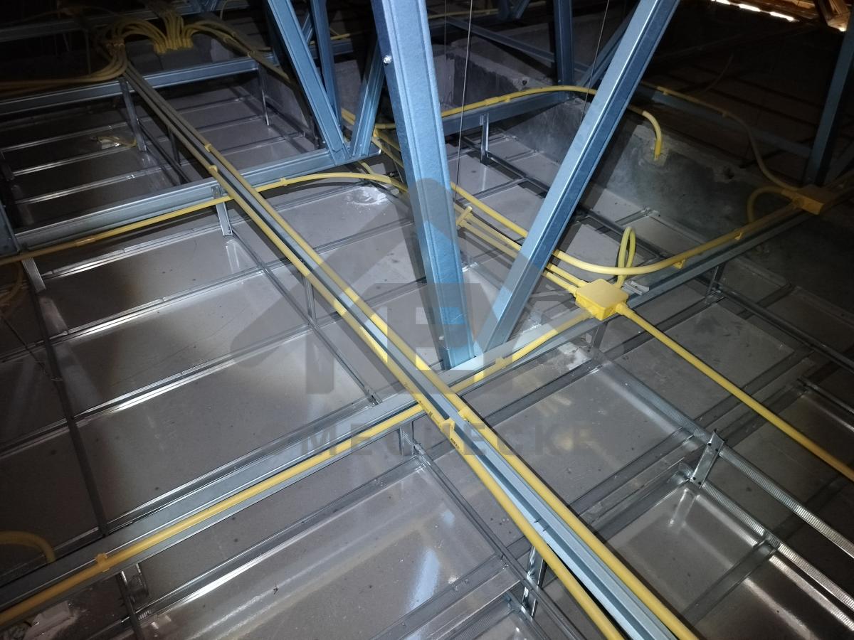 งานฝ้าชายคาและโครงฝ้า